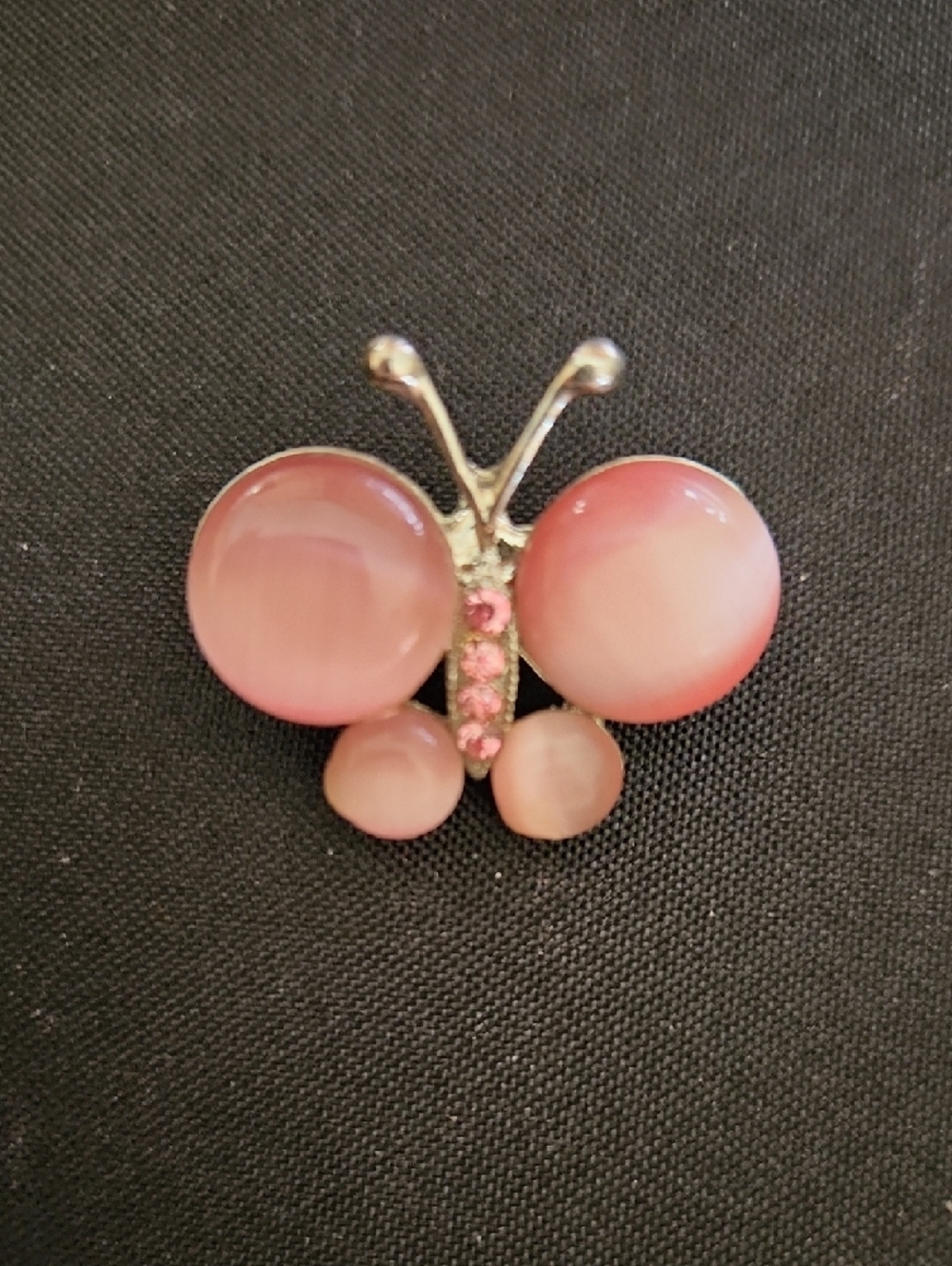 Pink Butterfly Brooch Pin - Elegant Pink Cabochon Accent - Picture 3 of 3